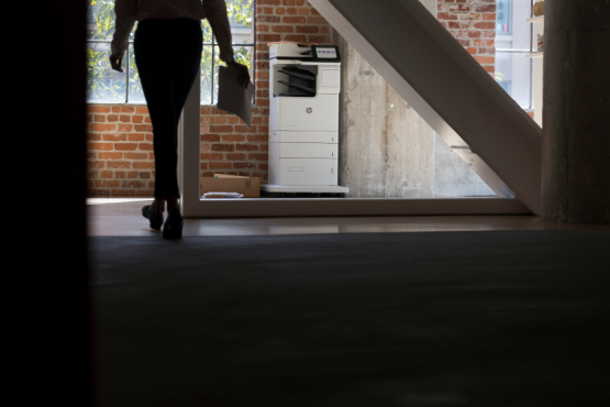 HP Color LaserJet M681z Multi-Function-Printer (J8A13A#B19) 