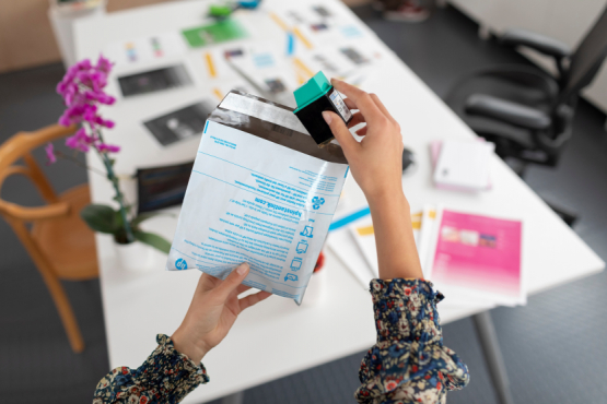 HP 303 Black Original Ink Cartridge + Tri-color Photo Value Pack (Z4B62EE) 